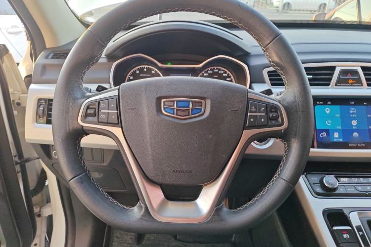 Used Geely Auto Emgrand X7 Sport 2016 1.8TD Automatic ZhiShang Model
