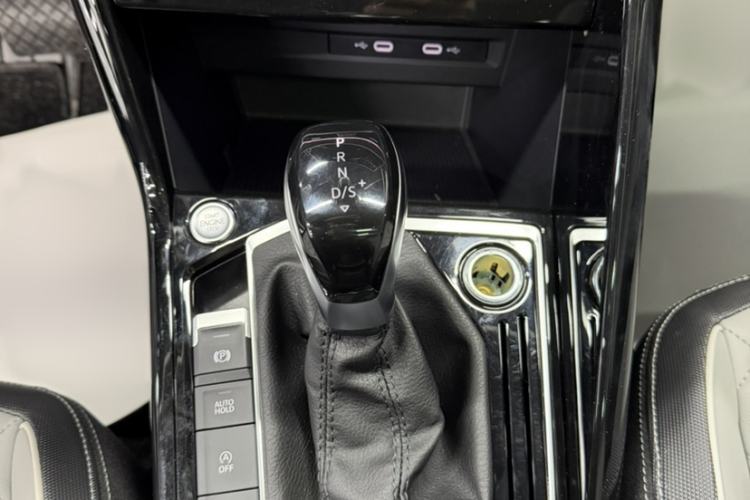 Used Volkswagen Tayron 2023 300TSI Two-Wheel-Drive Luxury Plus Advanced Edition
