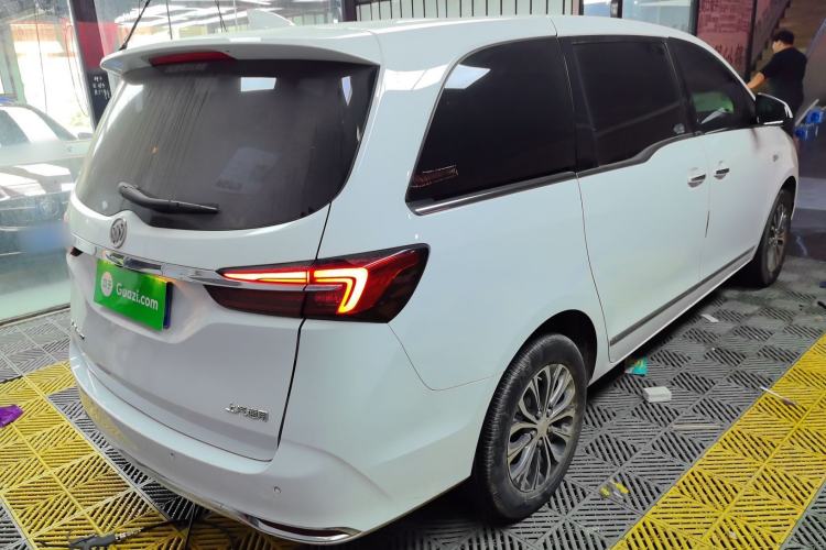 Used Buick GL8 2021 Land Cruiser Executive Class 652T Luxury Model