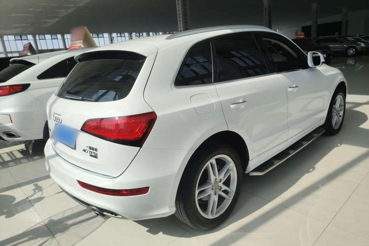 Used Audi Q5 2017 Plus 40 TFSI Ambition Model
