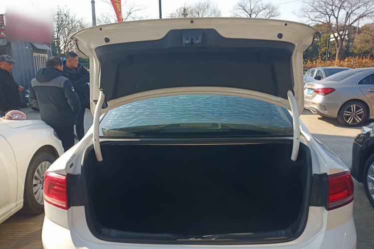 Used Volkswagen Lamando 2017 230TSI DSG Fashion Edition
