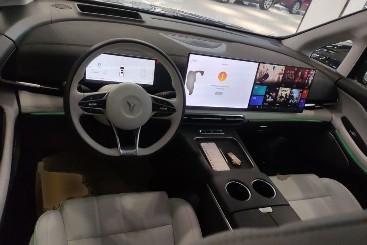 Used VOYAH Dream 2025 PHEV Four-Wheel-Drive Flagship Kunpeng Edition