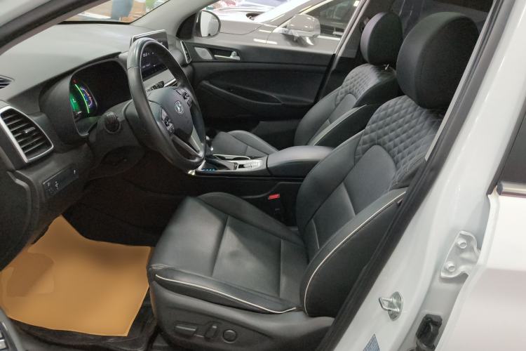 Used Hyundai Tucson 2020 280TGDi Two-Wheel-Drive GLS Fashion Edition China VI Standard