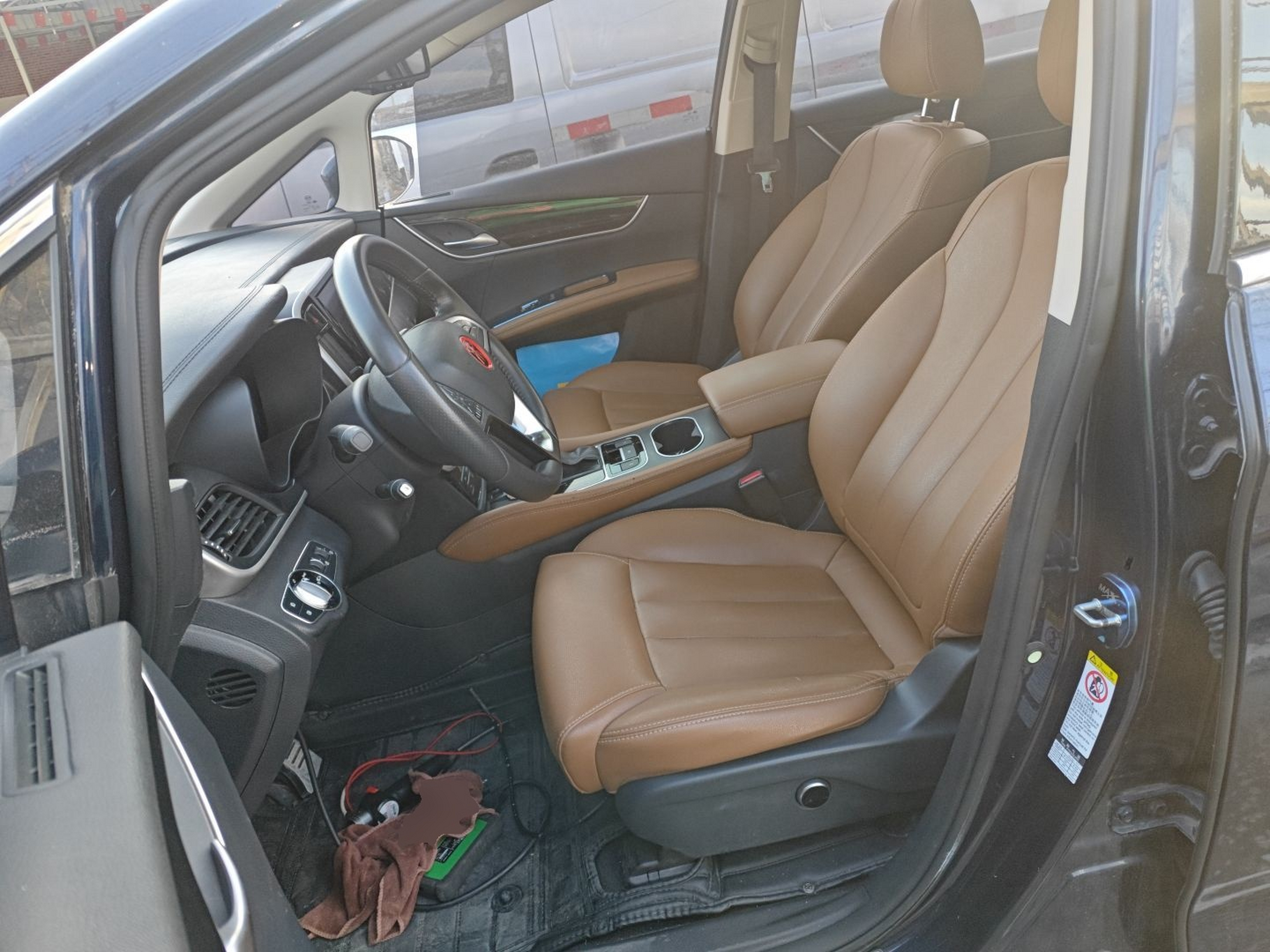 Переднее сиденье в автомобиле