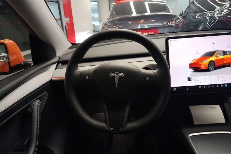 Used Tesla Model Y 2023 Rear-Wheel-Drive Version
