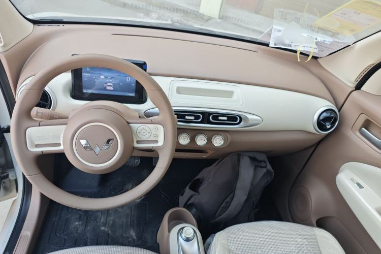 Used Wuling Hongguang MINIEV 2025 Four-Door Version Advanced Edition
