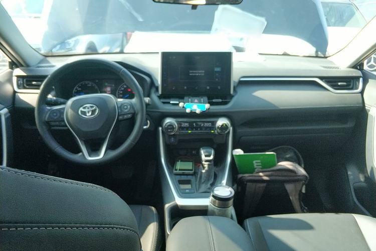 Used Toyota Wildlander 2022 Dual-Engine 2.5L E-CVT Two-Wheel Drive Luxury PLUS Edition