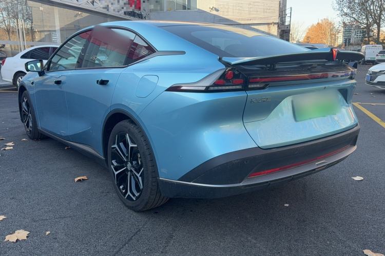 Used  L07 2024 230Max Qiankun Intelligent Driving ADS SE Range-Extended Version
