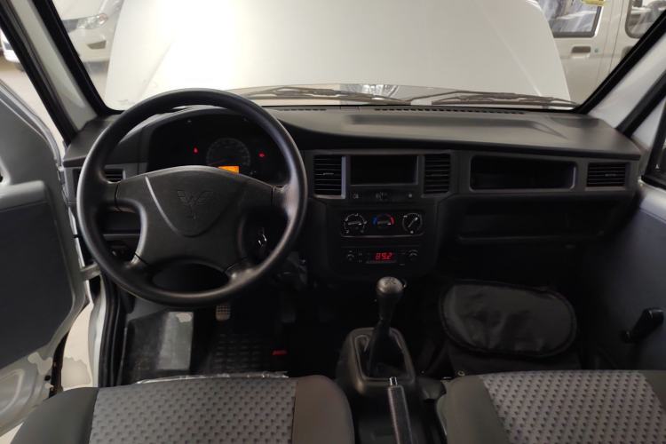 Used Wuling Zhiguang 2023 1.5L Practical Version 5/7 Seats
