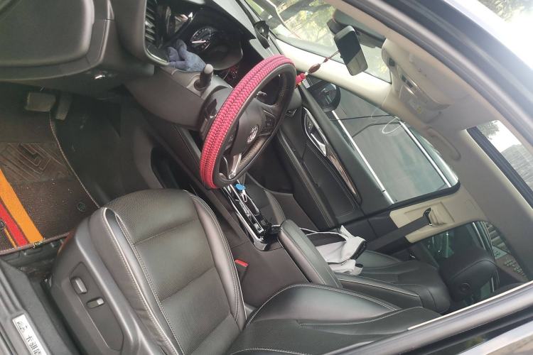 Used Buick Envision 2021 Encore Plus 652T Five-Seat All-Wheel-Drive Luxury Model
