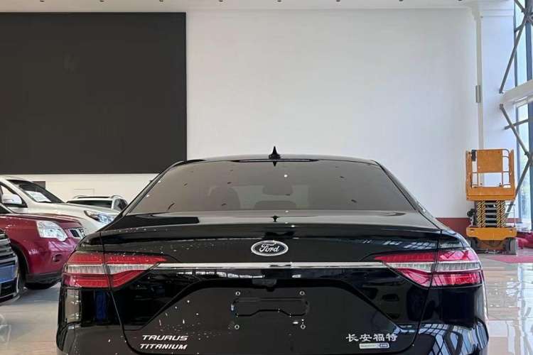 Used Ford Taurus 2019 EcoBoost 245 Premium Edition
