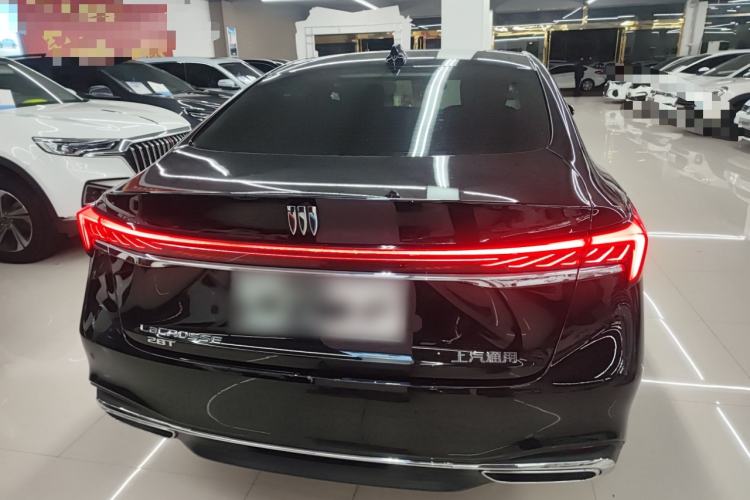 Used Buick LaCrosse 2025 28T Platinum Edition
