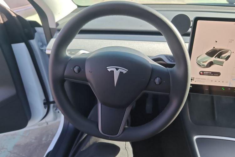 Used Tesla Model Y 2023 Rear-Wheel-Drive Version