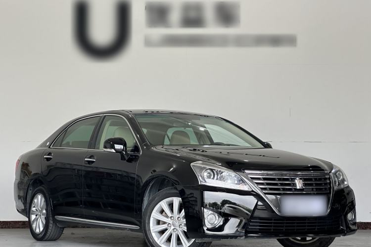 Used Toyota Crown 2012 2.5L Royal Leather Edition
