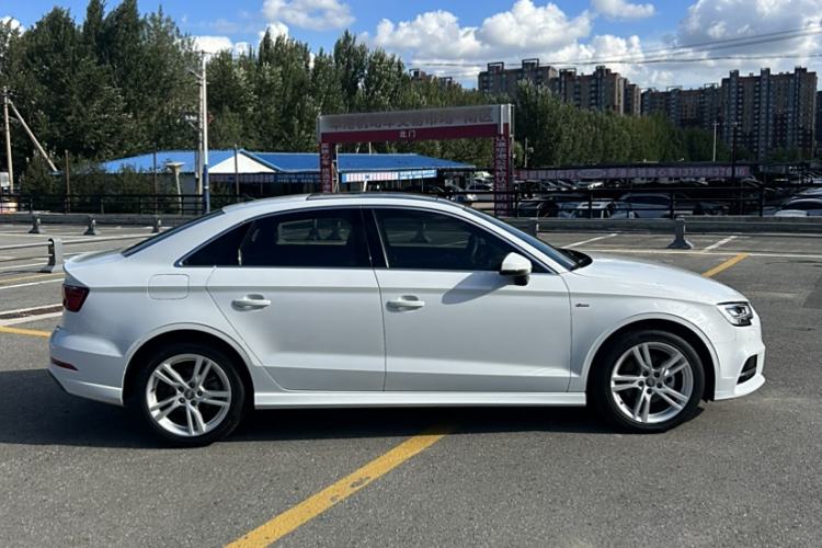 Used Audi A3 2019 Limousine 35 TFSI Fashion Edition China VI Emission Standard
