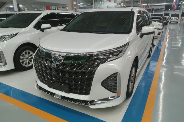 Used Toyota Sienna 2023 2.5L Hybrid Comfort Edition
