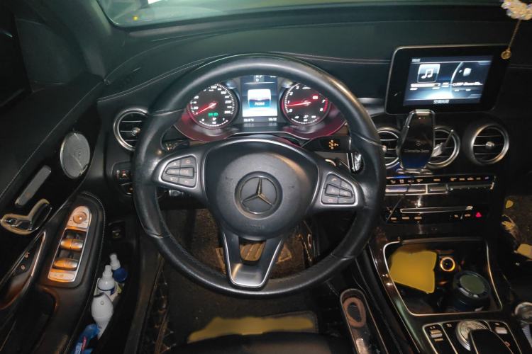 Used Mercedes-Benz GLC 2017 GLC 260 4MATIC Luxury Model