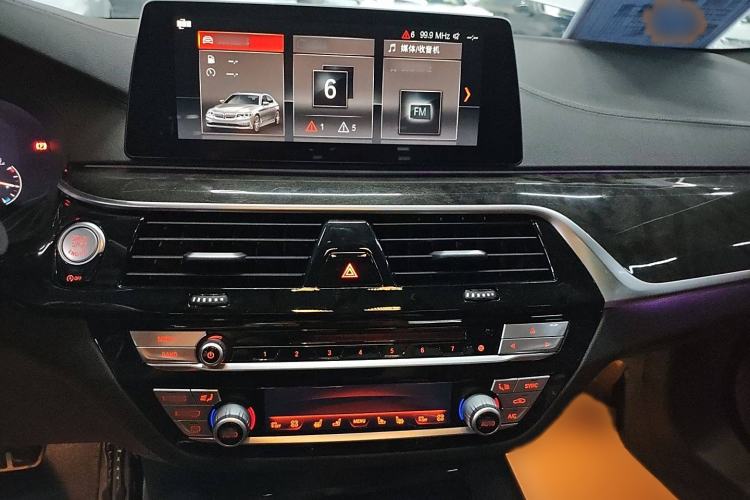 Used BMW 5 Series 2019 Restyled 530Li Luxury Edition M Sport Package
