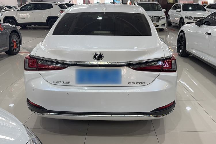 Used Lexus ES 2018 200 Excellence Edition China V Standard
