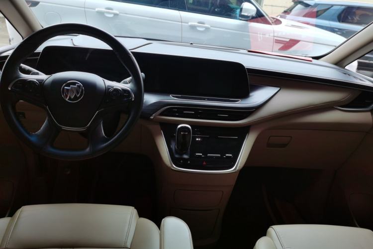 Used Buick GL8 2021 ES Land Cruiser 653T Luxury Edition
