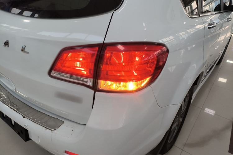 Used Haval H6 2016 Upgraded Model 1.5T Manual Two-Wheel Drive Value Edition
