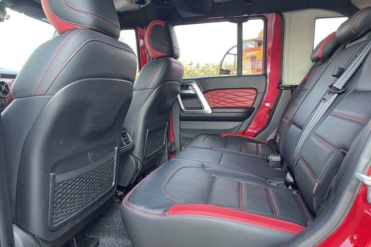 Used Beijing Auto BJ40 2020 2.0T Automatic Four-Wheel Drive Urban Hunter Edition Chivalrous Type
