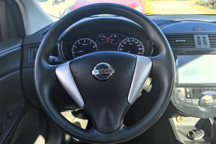 Used Nissan Tiida 2014 1.6L CVT Smart Model
