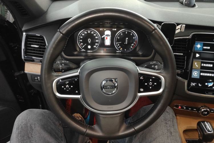Used Volvo XC90 2019 T6 Zhiyi Edition 7-Seater China VI Standard
