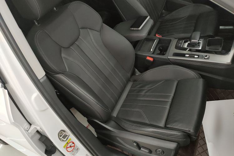 Used Audi Q5L 2022 40T Luxury Dynamic Model
