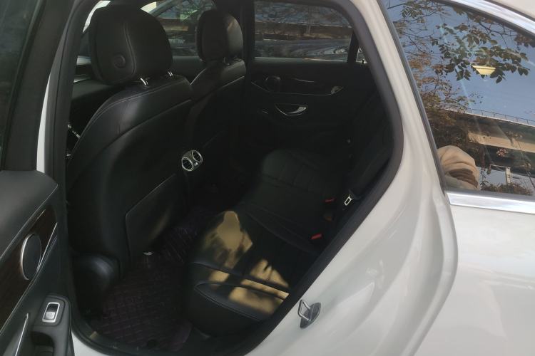 Used Mercedes-Benz GLC 2018 Facelift GLC 260 4MATIC Luxury Edition
