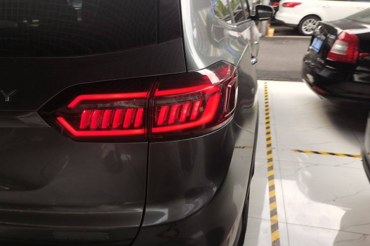 Used Chery Tiggo 8 PLUS 2021 290TGDI DCT Luxury Edition
