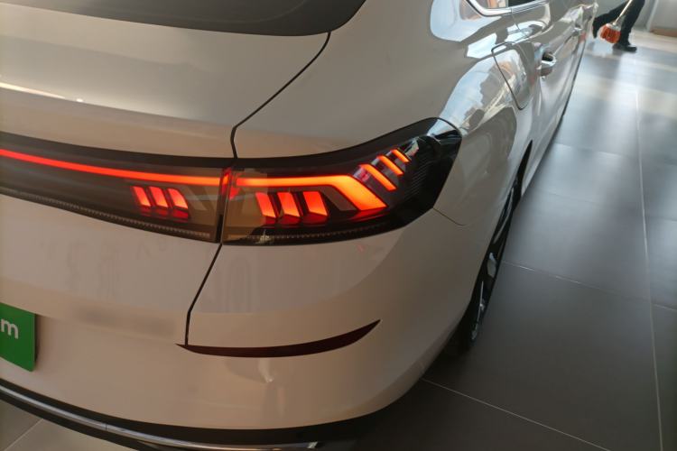 Used Volkswagen Lamando 2023 Lavida L 280TSI DSG Cool & Spicy Edition
