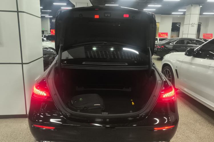 Used Mercedes-Benz E-Class 2022 Revised Version E 300 L Luxury Edition
