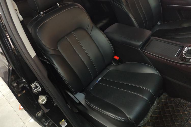 Used GAC Trumpchi M6 2021 PRO 270T DCT Luxury Edition
