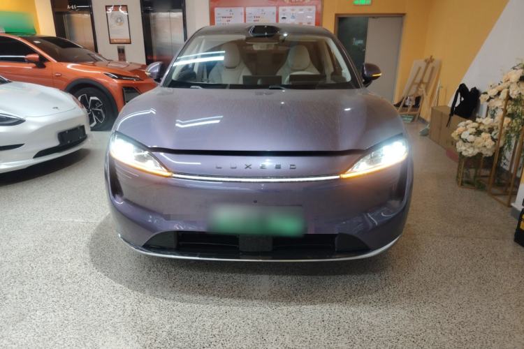 Used Hima Luxeed R7 2024 All-Electric 736 km Ultra
