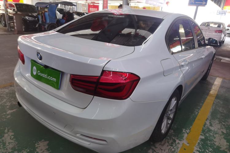 Used BMW 3 Series 2016 316i Fashion Model
