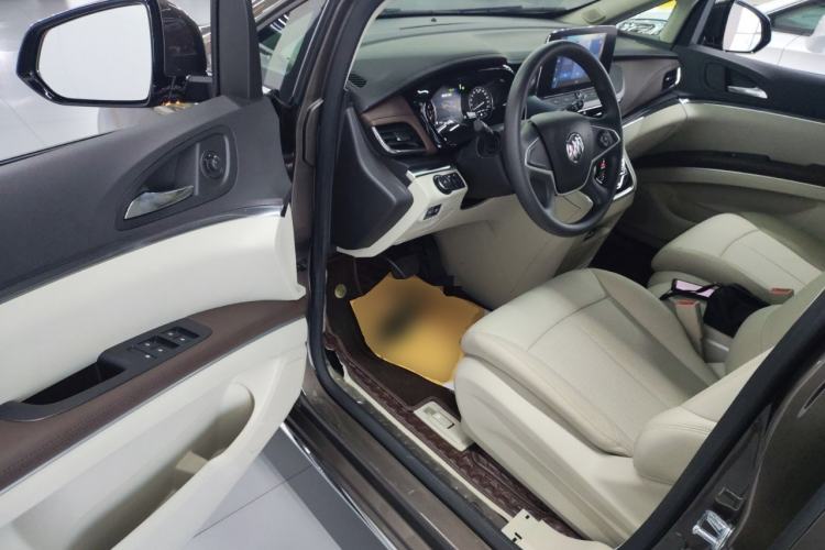 Used Buick GL8 2023 Land Executive Class Comfort Model
