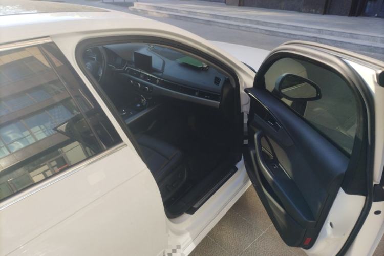 Used Audi A4L 2019 40 TFSI Ambition China VI
