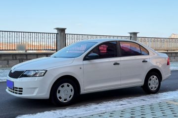 Used Skoda Rapid 2016 1.6L Manual Front-Wheel-Drive Version
