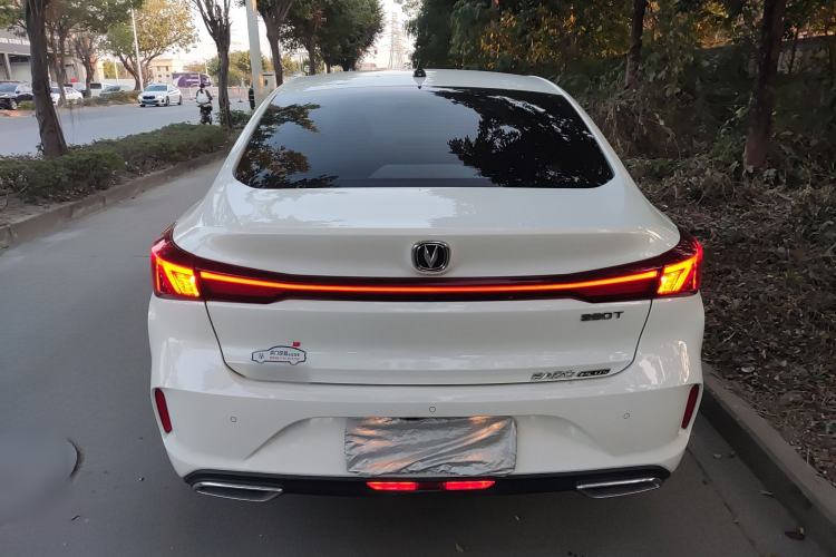 Used Changan Eado 2023 Changan Edition PLUS Blue Whale NE 1.4T GDI DCT Prestige Version
