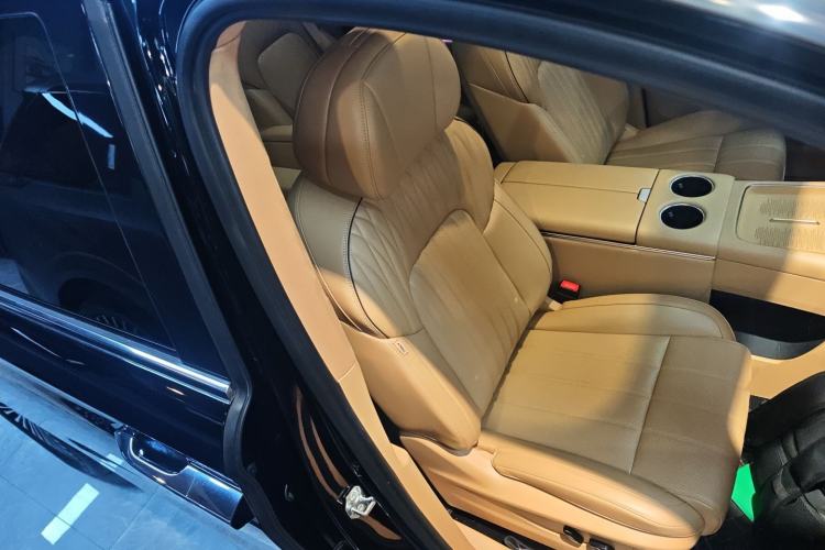 Used VOYAH Dream 2025 PHEV Four-Wheel-Drive Flagship Kunpeng Edition