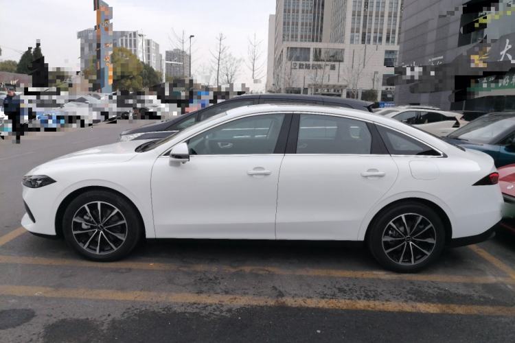 Used Roewe D7 2025 DMH 125km World Champion Excellence Edition
