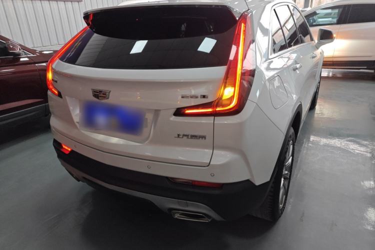 Used Cadillac XT4 2018 28T Two-Wheel Drive Leading Version
