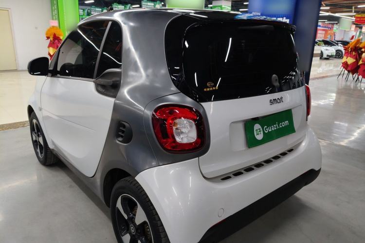 Used smart fortwo 2018 1.0L 52kW Hardtop Passion Edition China V Standard