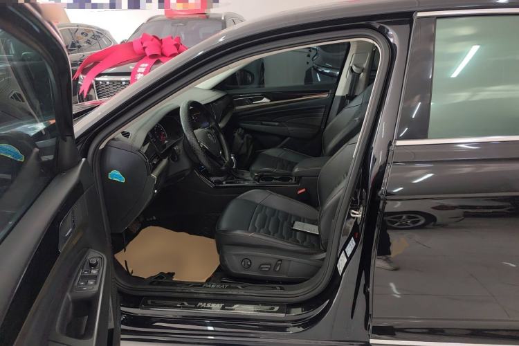 Used Volkswagen Passat 2020 330TSI Elite Edition China VI
