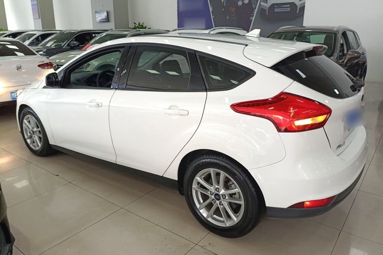 Used Ford Focus 2018 Hatchback Classic 1.6L Automatic Trendy SmartDrive Edition