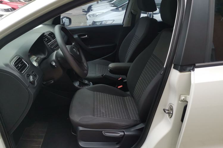 Used Volkswagen Polo 2014 1.6L Automatic Comfort Edition
