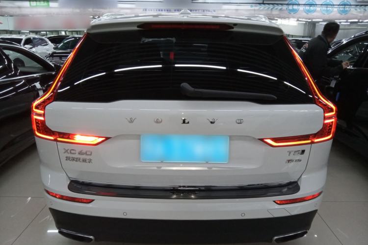 Used Volvo XC60 2019 T5 4x4 Smart Edition China VI Standard
