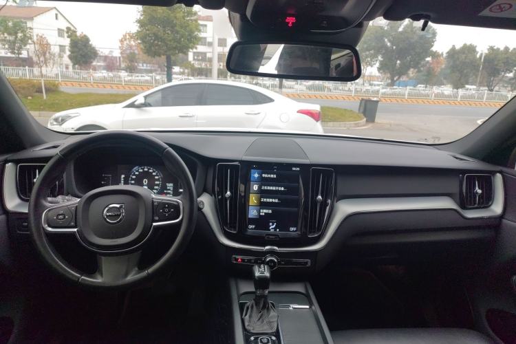 Used Volvo XC60 2021 T5 4x4 Zhiyi Sport Edition
