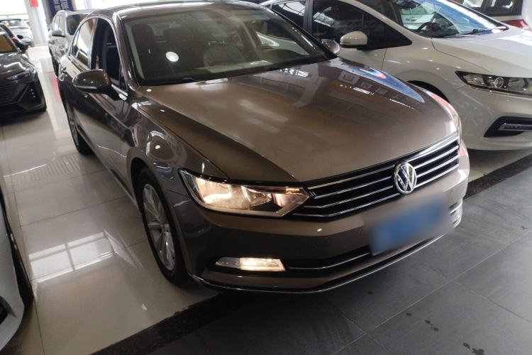 Used Volkswagen Magotan 2018 330TSI DSG Advanced Model
